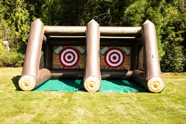 Axe Throwing Game