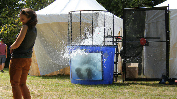 Dunk Tank with Window