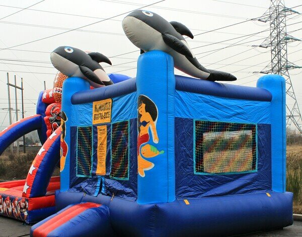 Sea World Bounce House